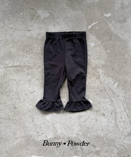 52[予約]bunny powder frill capri pants