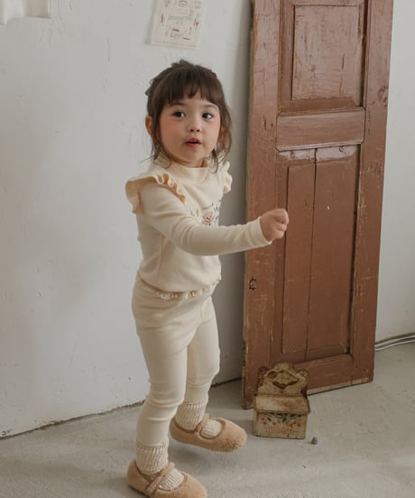 24[予約]FLO titi leggings