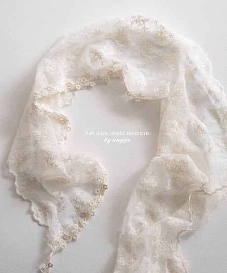 32[予約]anggo eyelet lace scarf