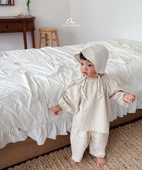 21[予約]onu dot shirring blanc