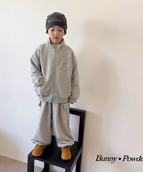 43[予約]bunny powder star zip up