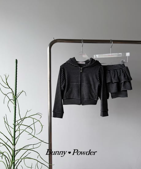 59[予約]bunny powder minami hood zip-up