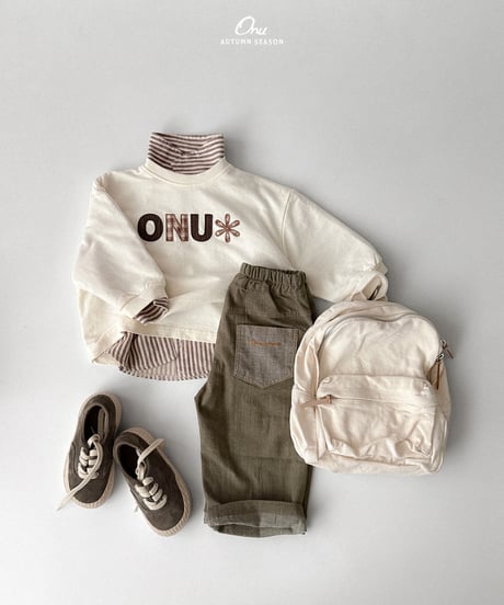 8[予約]onu embroidered patch tee
