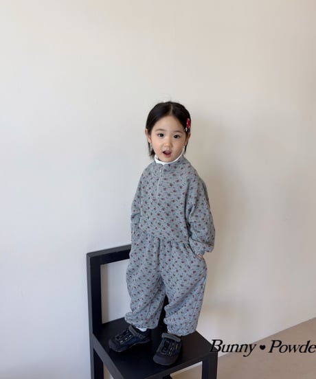 41[予約]bunny powder flower half zip