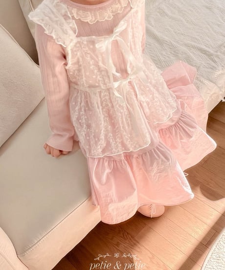 22[予約]petit&petit sugar frill vest