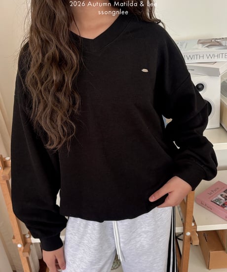 28[予約]matilda&lee v-neck sweatshirt