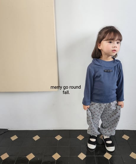 16[予約]merry go round peanut hoodie