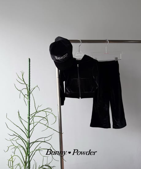 62[予約]bunny powder ash velvet pants