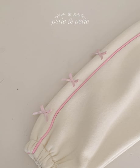 20[予約]petit&petit fleece line ribbon jogger pants