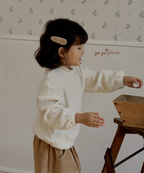4[予約]go go picnic pompom knit mtm