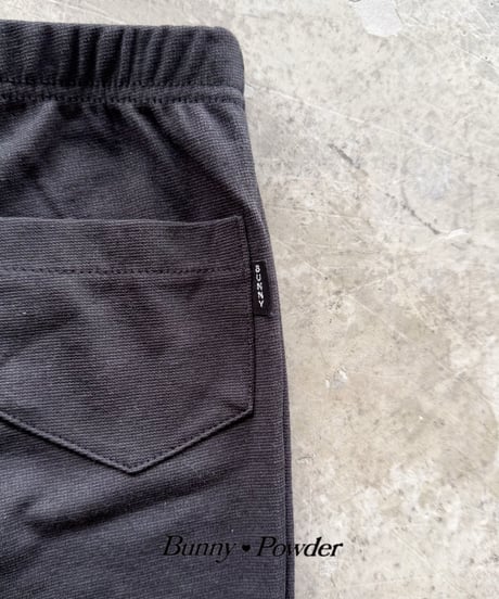 52[予約]bunny powder frill capri pants