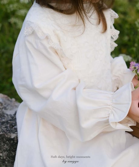 20[予約]anggo cream dress