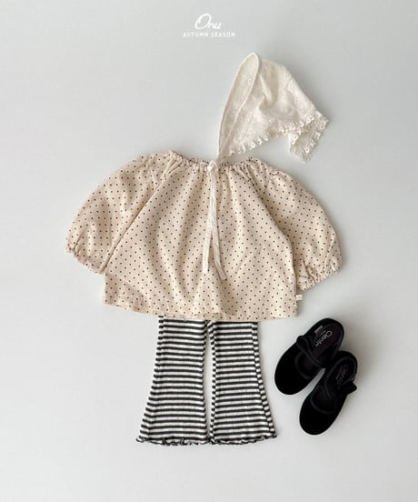 21[予約]onu dot shirring blanc
