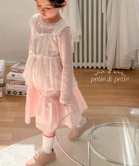 22[予約]petit&petit sugar frill vest