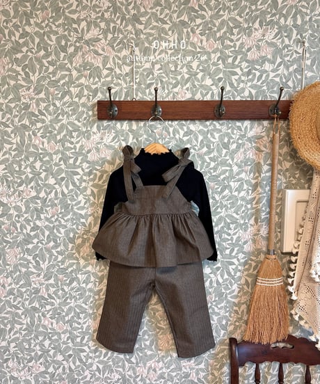 19[予約]ohho herringbone denim strap blouse