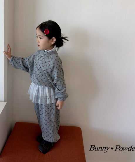 42[予約]bunny powder garden jogger