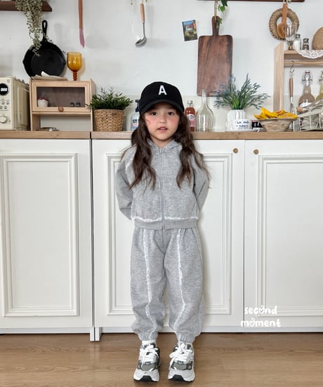 43[予約]second moment powder hood zip-up