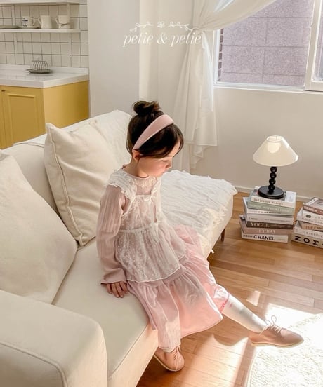 22[予約]petit&petit sugar frill vest