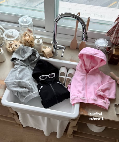 43[予約]second moment powder hood zip-up