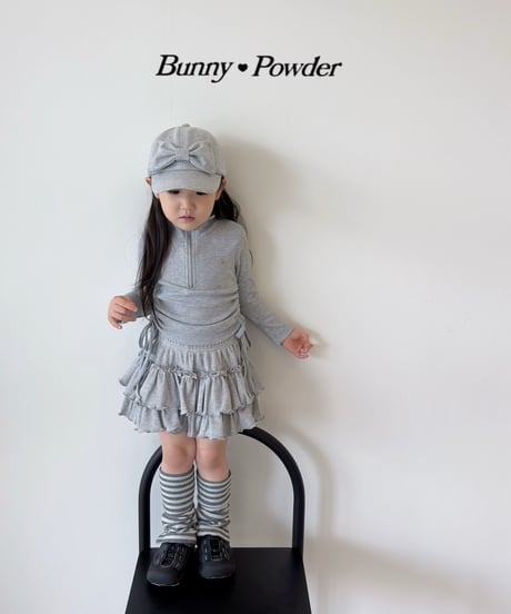 26[予約]bunny powder anime zip-up