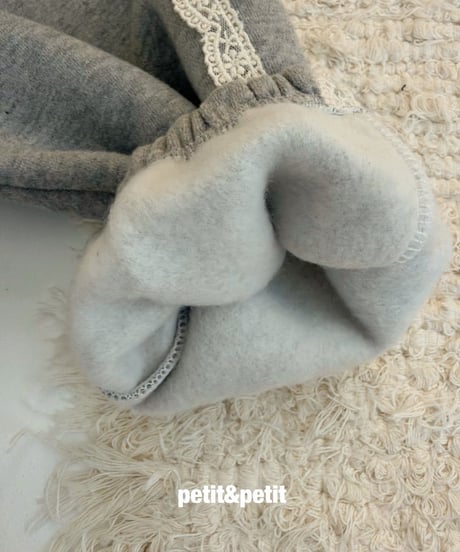 32[予約]petit&petit fleece double lace jogger pants