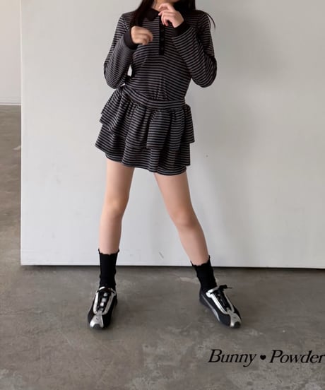 60[予約]bunny powder maho tiered wrap skirt pants