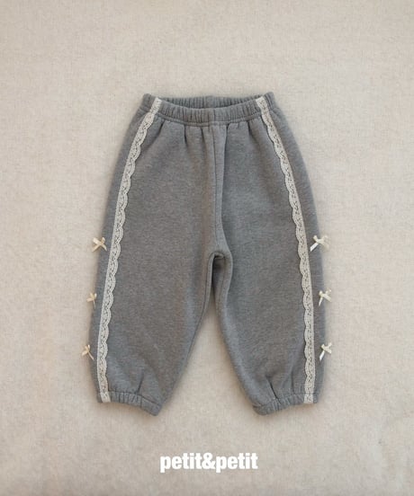 32[予約]petit&petit fleece double lace jogger pants