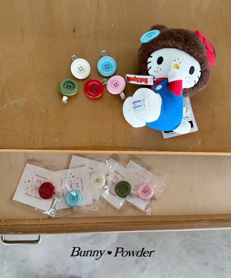 69[予約]bunny powder large button pin