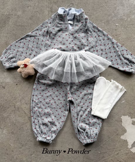 41[予約]bunny powder flower half zip