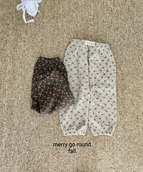 31[予約]merry go round flower jogger pants
