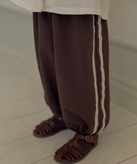 70[予約]LINDO tutu lace jogger