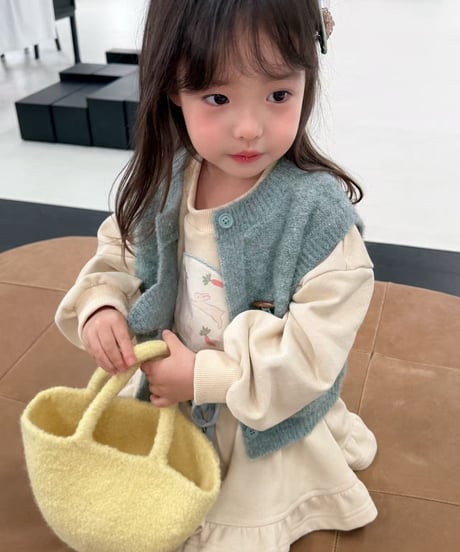 52[予約]aiai banana pocket knit vest
