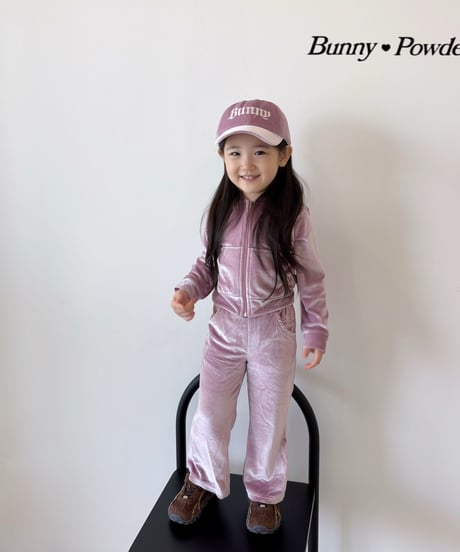 62[予約]bunny powder ash velvet pants