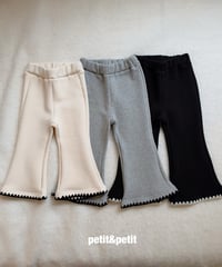 38[予約]petit&petit mellow embroidery flare pants