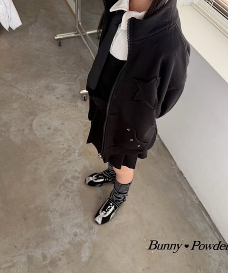 43[予約]bunny powder star zip up