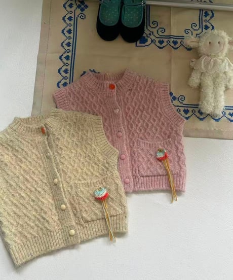 38[予約]aiai cozy cable knit vest