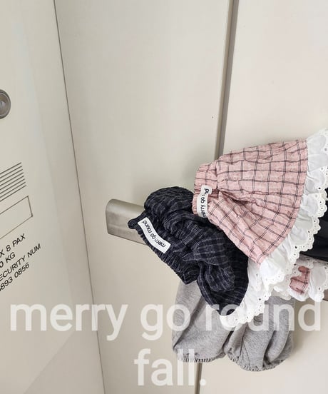 12[予約]merry go round check skirt jogger pants