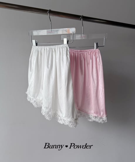 67[予約]bunny powder slim skirt