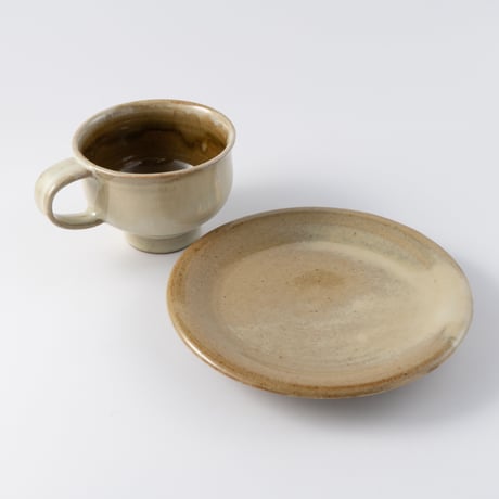 笠原良子　白釉コーヒー碗皿