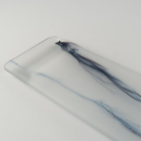 大迫友紀　float足付き長皿