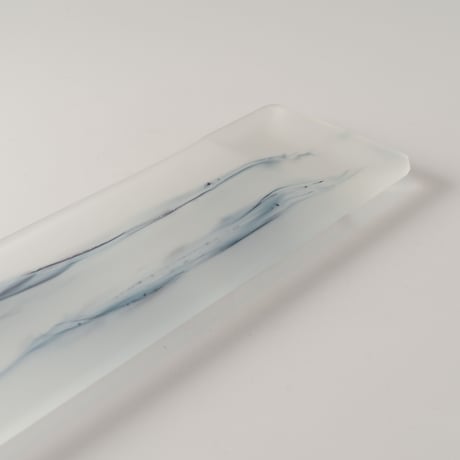大迫友紀　float足付き長皿