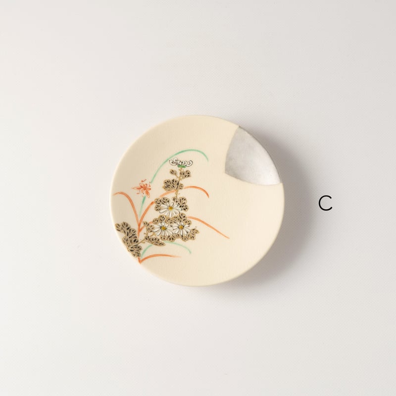 稲葉信一 菊三寸小皿 | ぶどうのたね