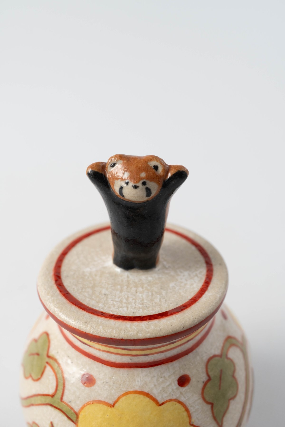 舘真由美 レッサーパンダ小壺 赤 | ぶどうのたね