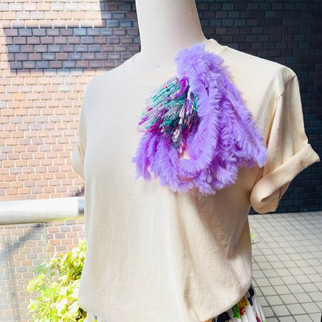 ミノムシブローチ