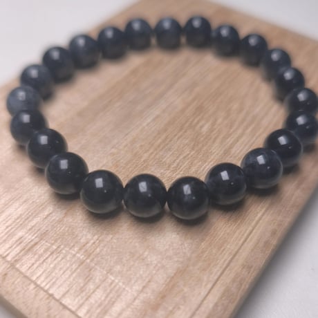 黒翡翠 | STORES