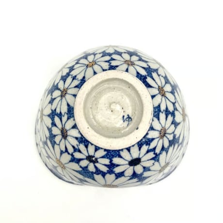 【Raab.bご予約品Reserved】B99 染付花文様猪目茶碗　13.9×9.4cm
