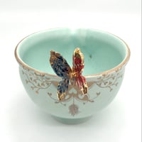 Q11 片口　蝶花　水色　12.1×8.8cm