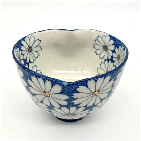 【Raab.bご予約品Reserved】B99 染付花文様猪目茶碗　13.9×9.4cm