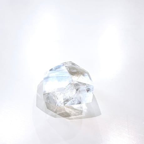 New✨虹入り🌈🤍クリアクォーツフリーカット🤍お守りクリスタル