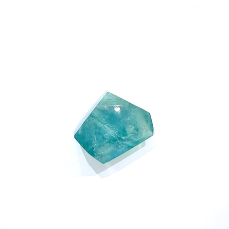 New✨虹入り🌈💚ラムネ色✨フローライトフリーカット💚お守りクリスタル